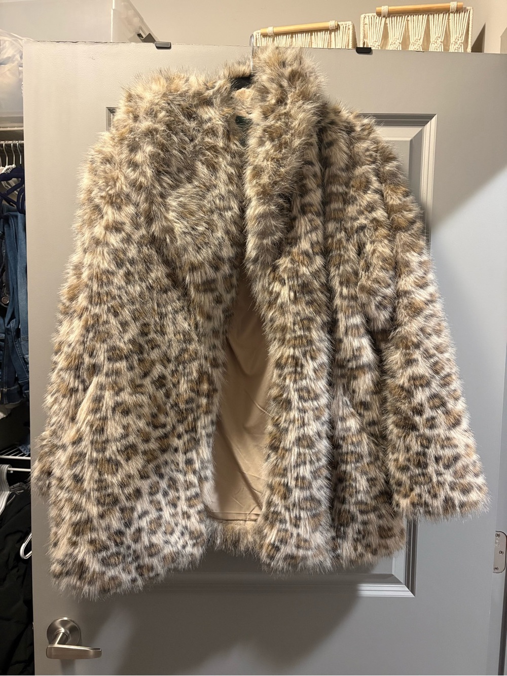 wild fable Leopard-Print Faux Fur Teddy Jacket in Beige and Cream
